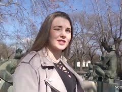 Amateurgirl zum Bumsen mitgenommen
